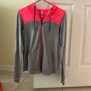 Under Armour tow toned light weight sweatshirt